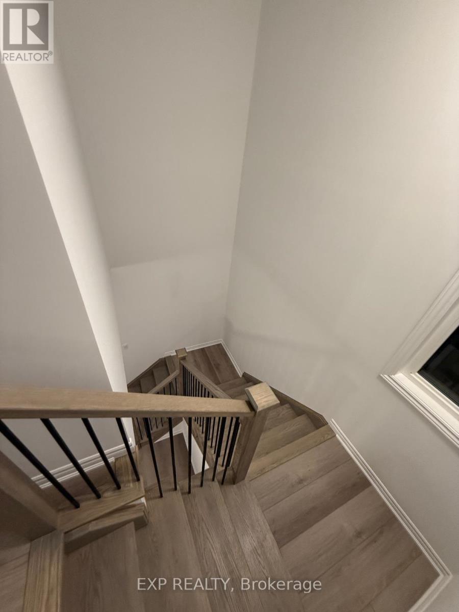 278 Wellandvale Drive, Welland, Ontario  L3C 7C7 - Photo 5 - X12144501