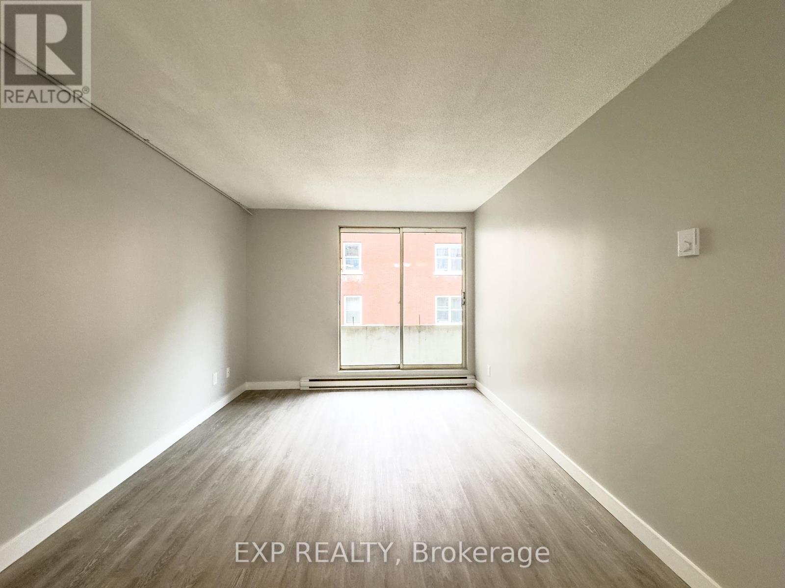 104 - 51 Cambridge Street N, Ottawa, Ontario  K1R 7A4 - Photo 6 - X12157620