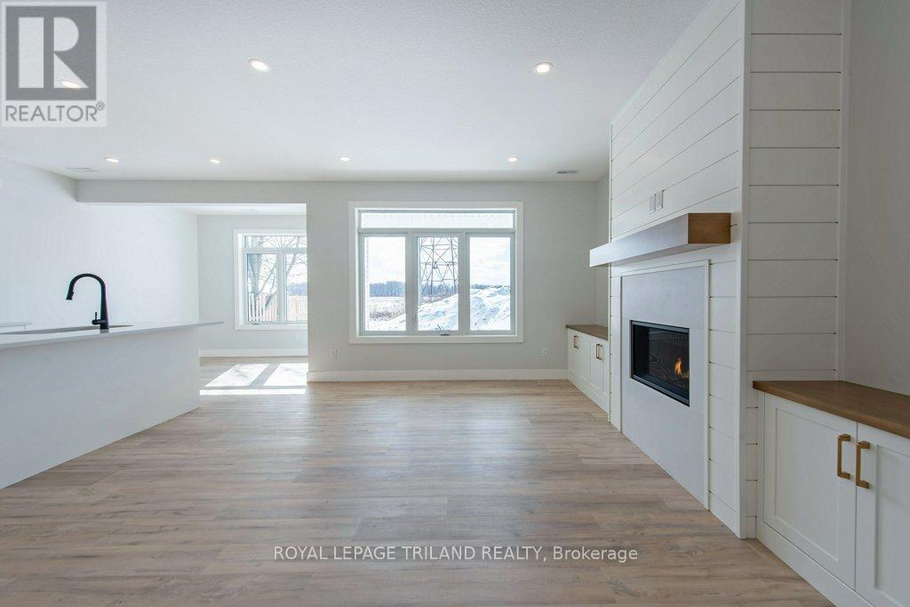 278 Marsh Line, Dutton/dunwich, Ontario  N0L 1J0 - Photo 8 - X12071116