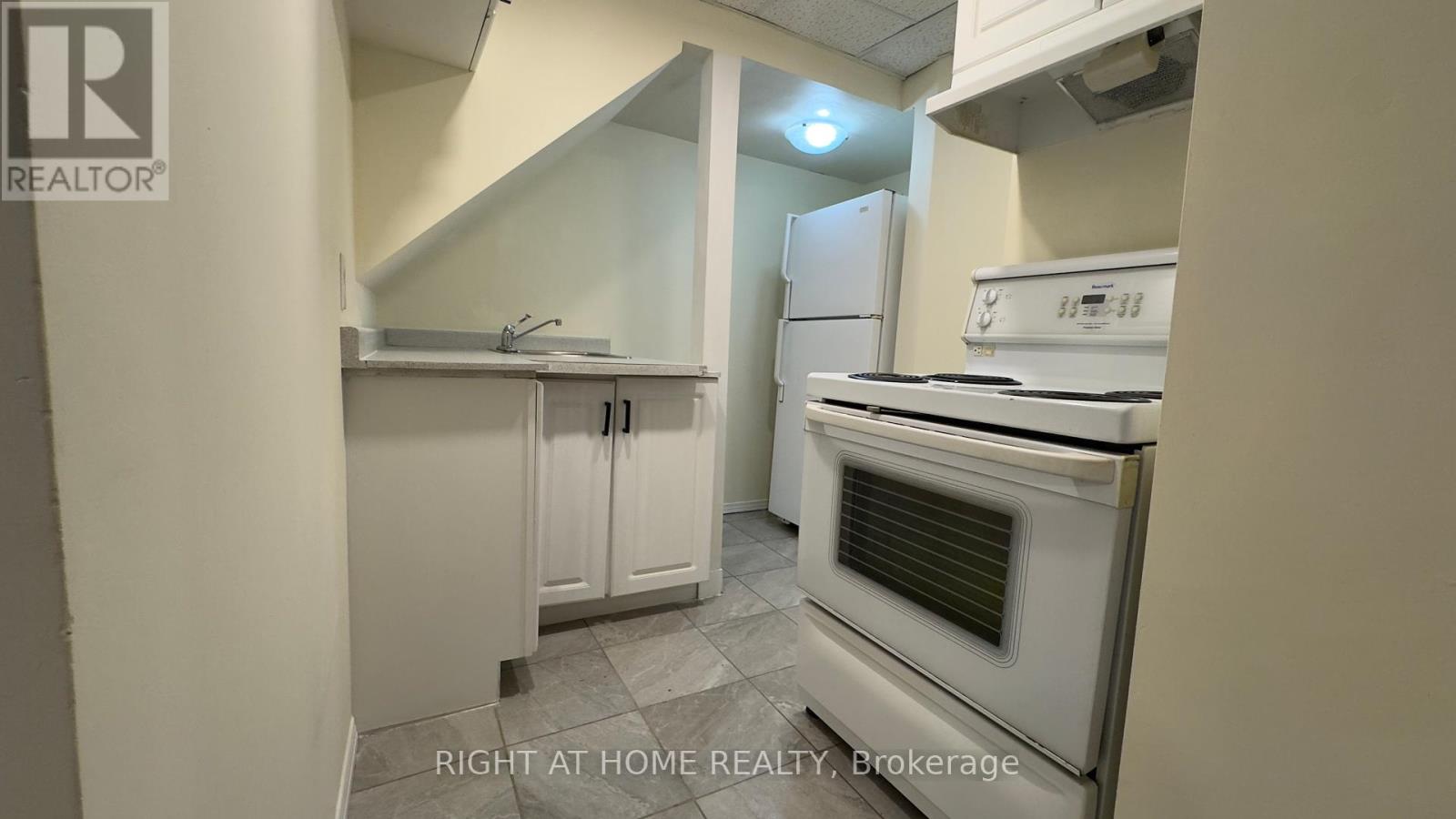3824 Allcroft Road, Mississauga (Lisgar), Ontario  L5N 6V6 - Photo 41 - W12157618