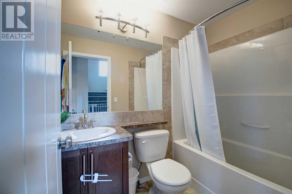 1009 Kingston Crescent Se, Airdrie, Alberta  T4A 0L3 - Photo 29 - A2216417