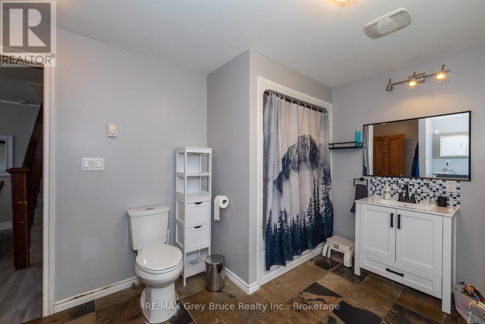 106 Spencer Street, South Bruce Peninsula, Ontario  N0H 1P0 - Photo 16 - X12157644