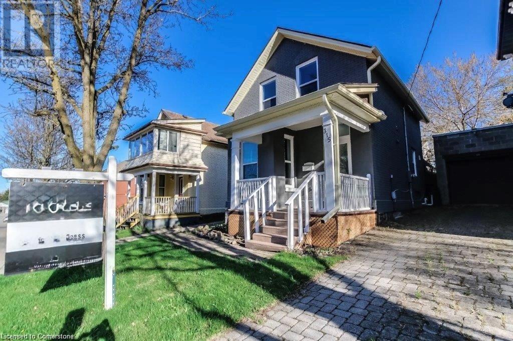 Property at 315 SIMCOE Street image 2