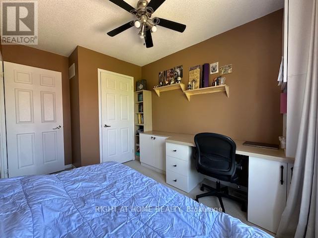 3169 Joel Kerbel Place, Mississauga (Applewood), Ontario  L4Y 0B1 - Photo 15 - W12157640
