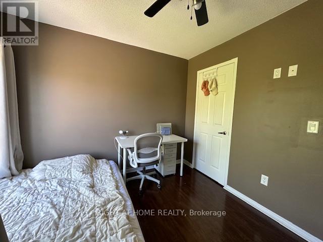 3169 Joel Kerbel Place, Mississauga (Applewood), Ontario  L4Y 0B1 - Photo 4 - W12157640