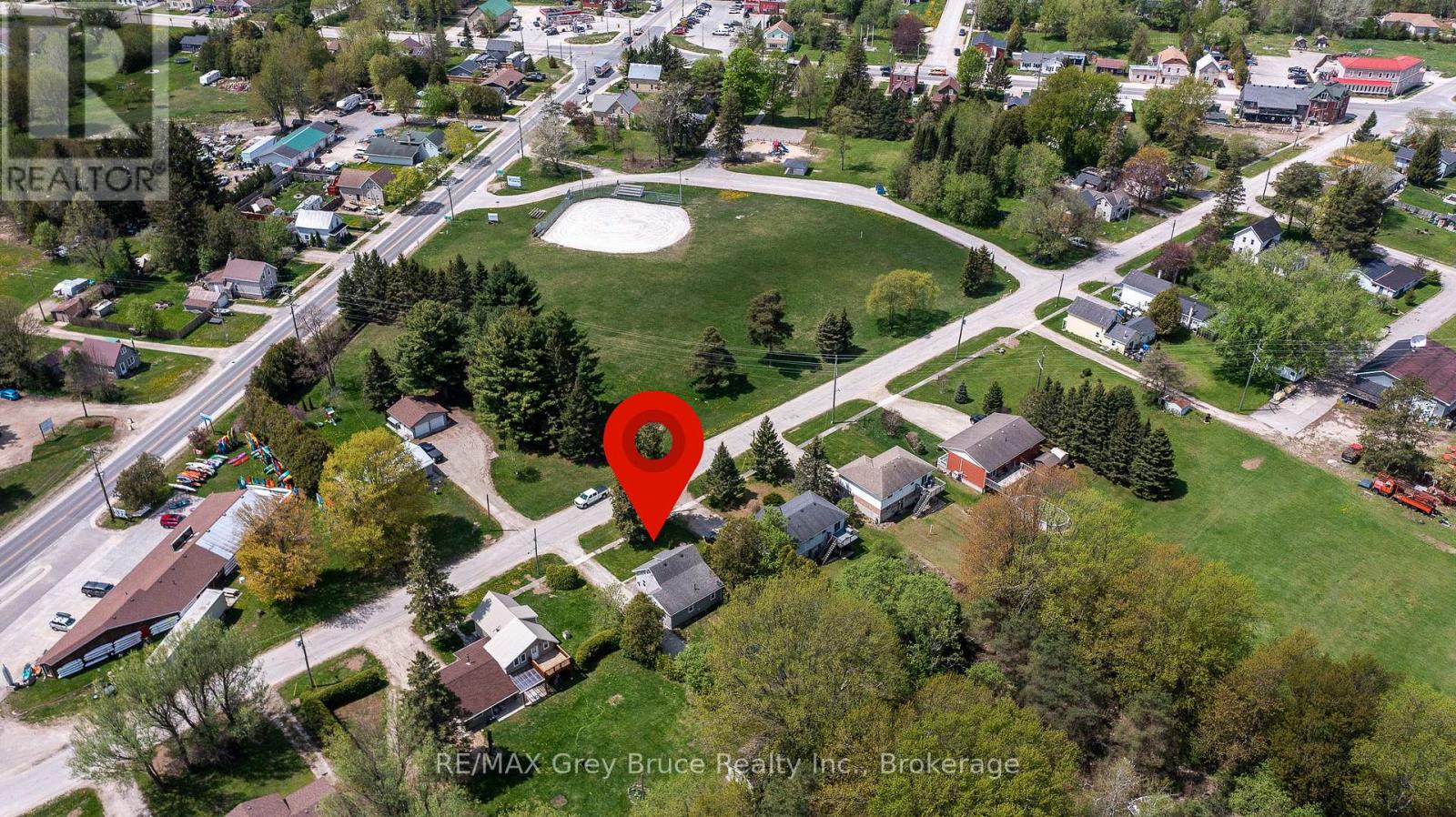 106 Spencer Street, South Bruce Peninsula, Ontario  N0H 1P0 - Photo 44 - X12157644