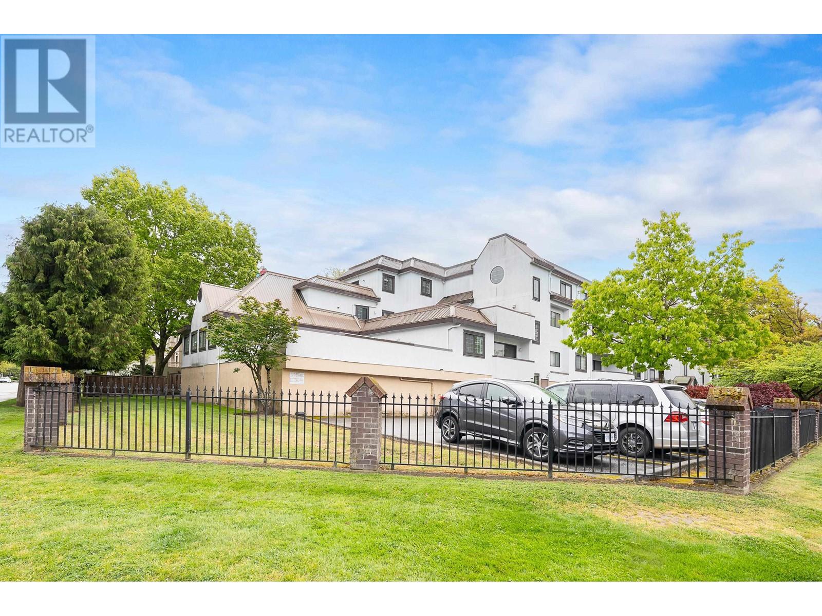 330 7480 St. Albans Road, Richmond, British Columbia  V6Y 2K6 - Photo 1 - R3004130