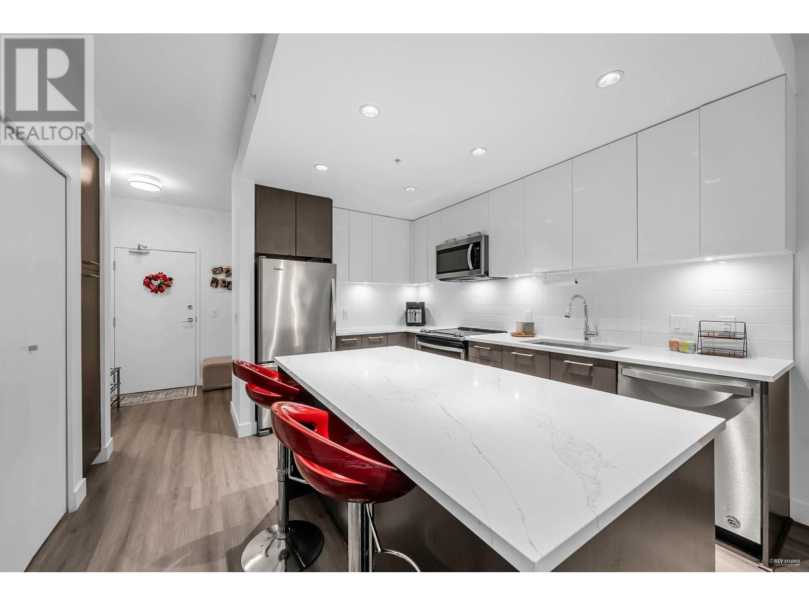 106 2382 Atkins Avenue, Port Coquitlam, British Columbia  V3C 0G7 - Photo 1 - R3004132