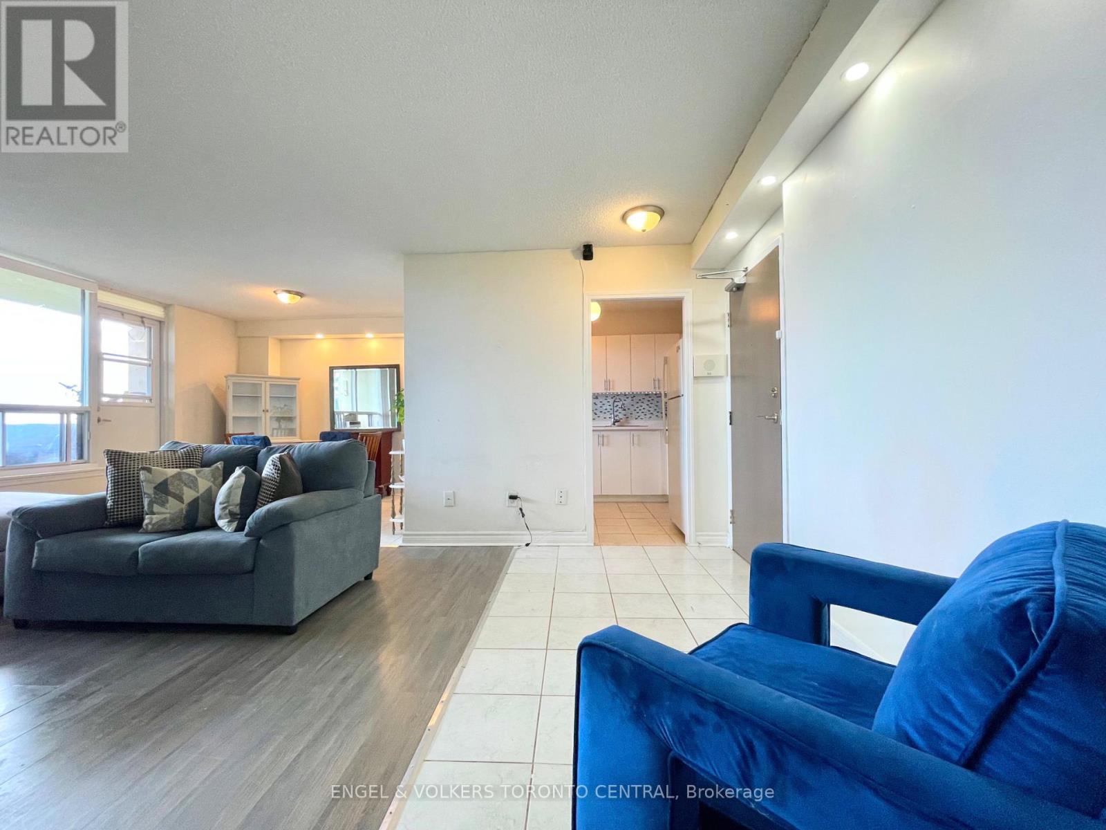 Property at 1003 - 3390 WESTON ROAD image 5