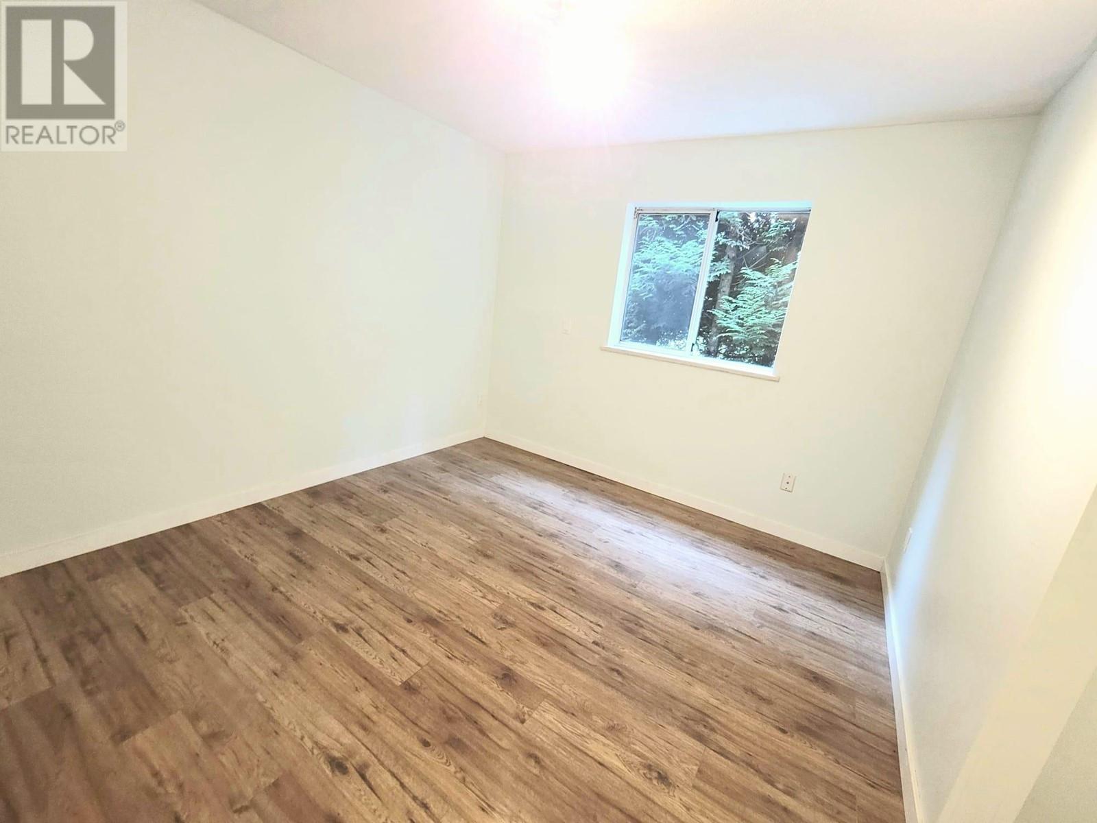 38304 Westway Avenue, Squamish, British Columbia  V8B 0W6 - Photo 14 - R3004121