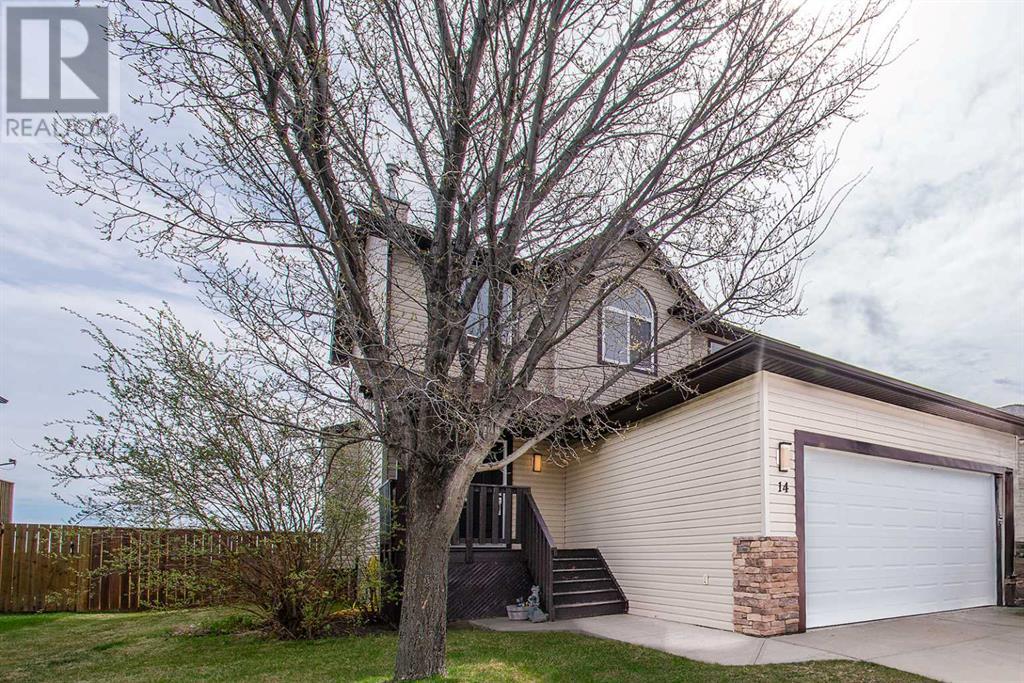 14 Garneau Gate, carstairs, Alberta
