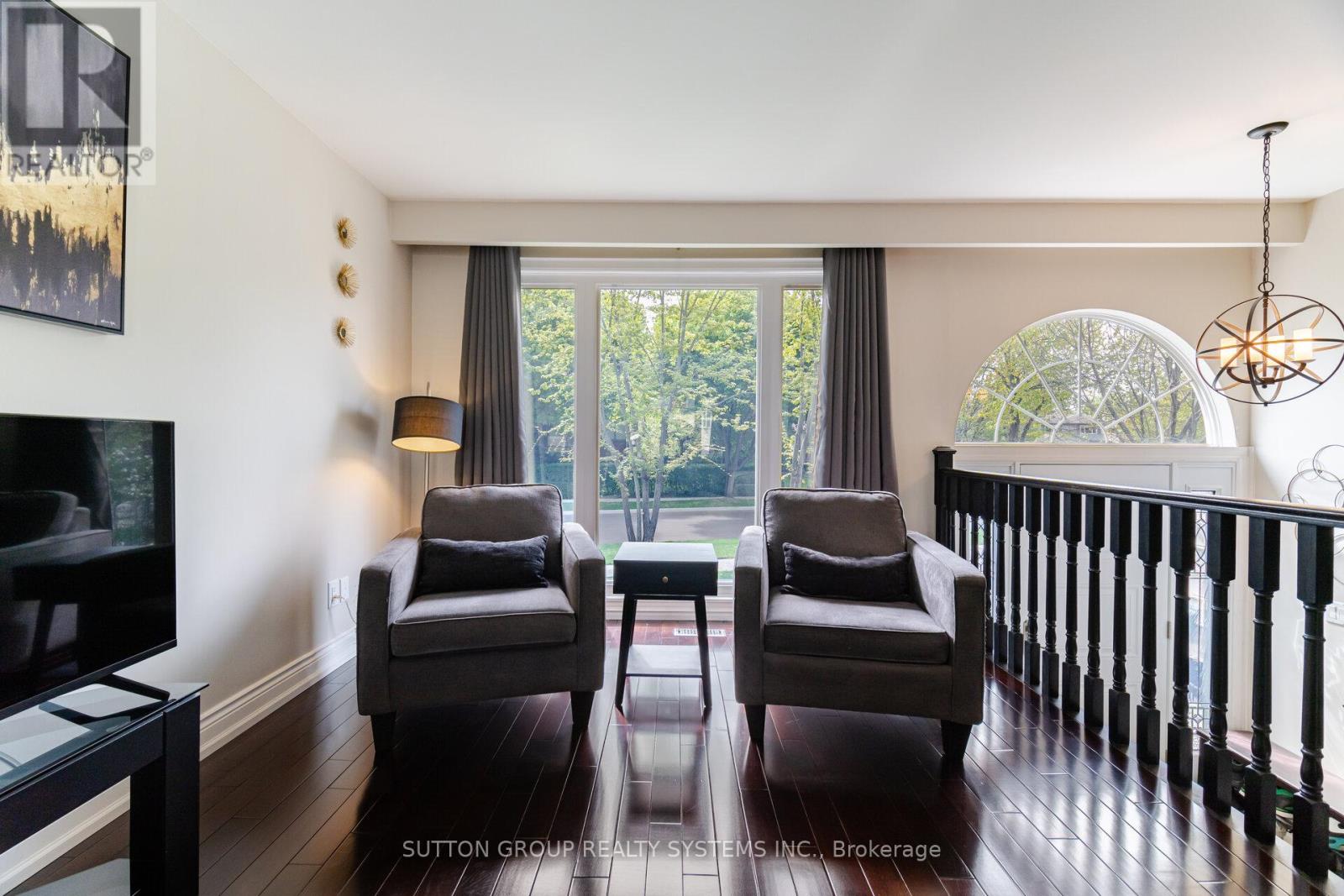 2753 Inlake Court, Mississauga (Meadowvale), Ontario  L5N 2A4 - Photo 6 - W12157647