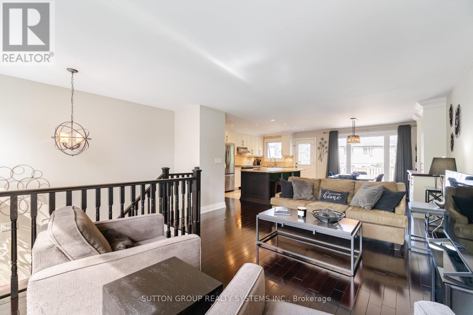 2753 Inlake Court, Mississauga (Meadowvale), Ontario  L5N 2A4 - Photo 8 - W12157647