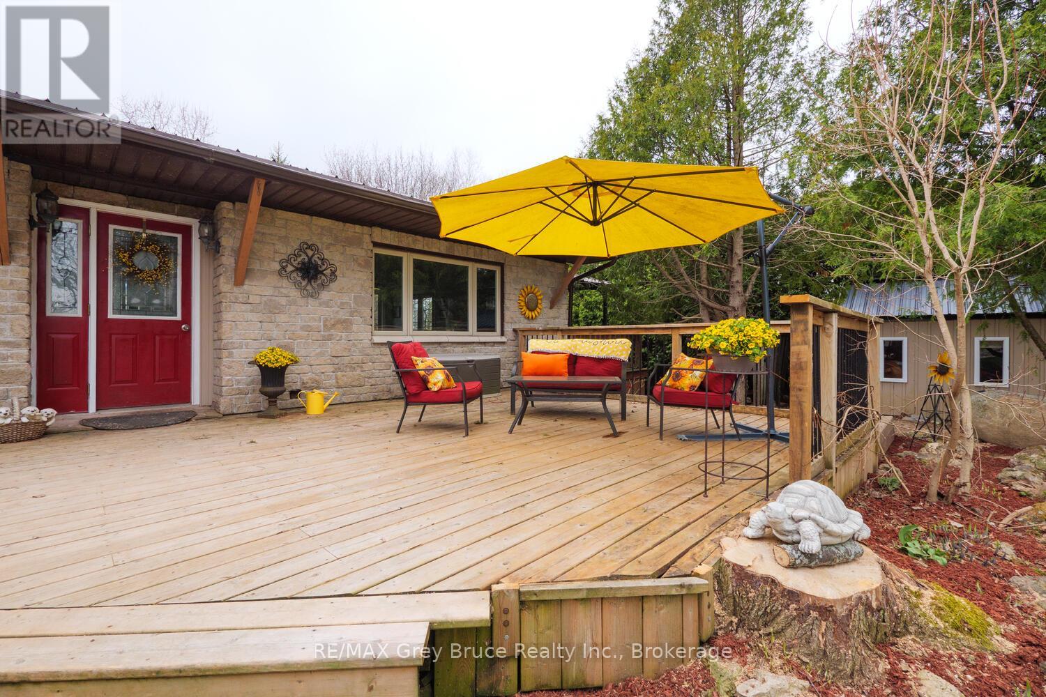 106 ELDER LANE, Chatsworth, Ontario