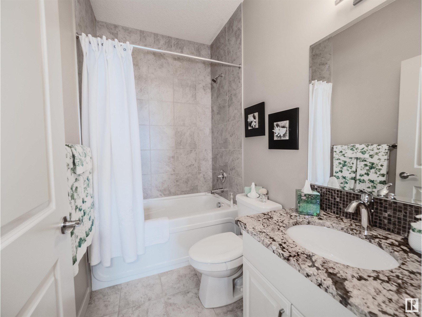 645 Cantor Landing Ld Sw, Edmonton, Alberta  T6W 0V6 - Photo 31 - E4425039
