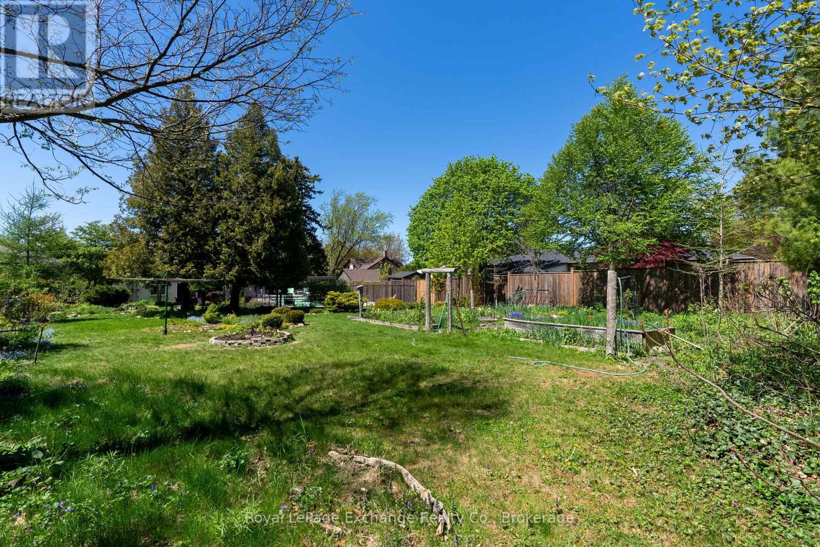 457 Penetangore Row S, Kincardine, Ontario  N2Z 2J7 - Photo 36 - X12157666