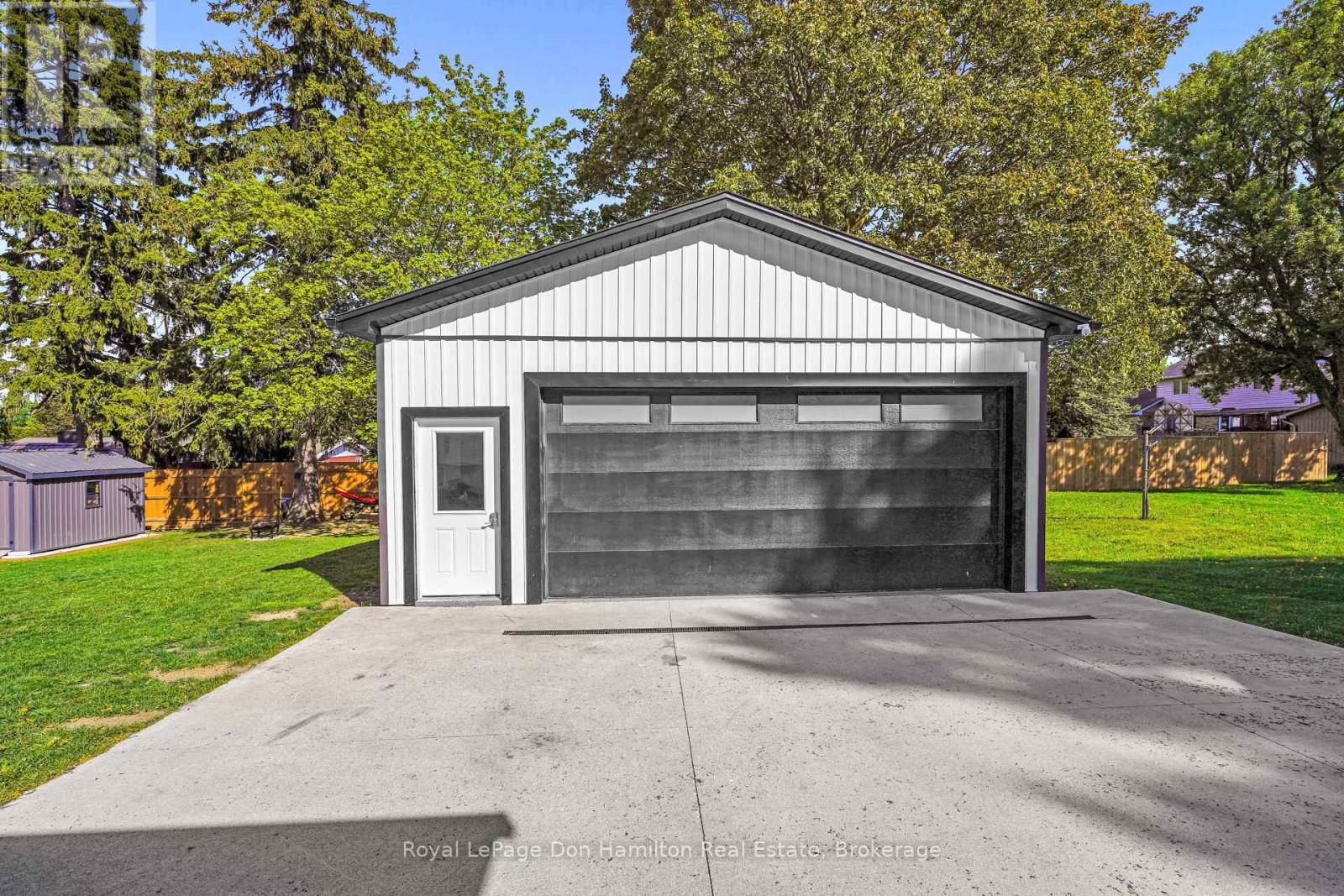 717 Ainley Street, Huron East, Ontario  N0G 1H0 - Photo 6 - X12157667