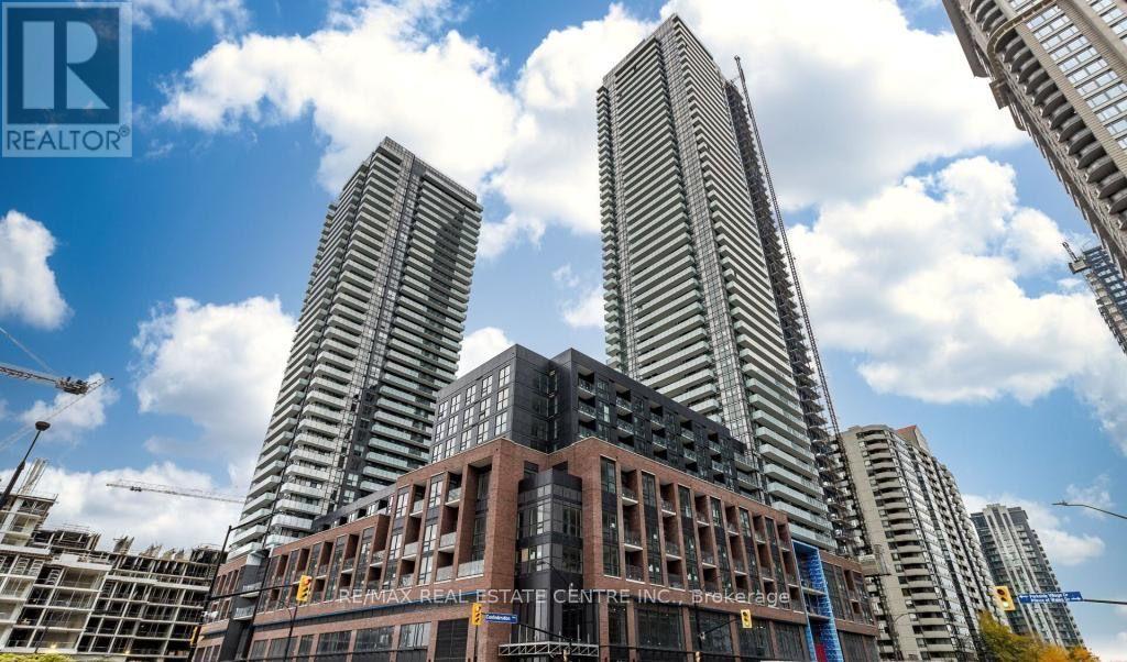 1802 - 430 Square One Drive, Mississauga, Ontario  L5B 0L6 - Photo 3 - W12157656