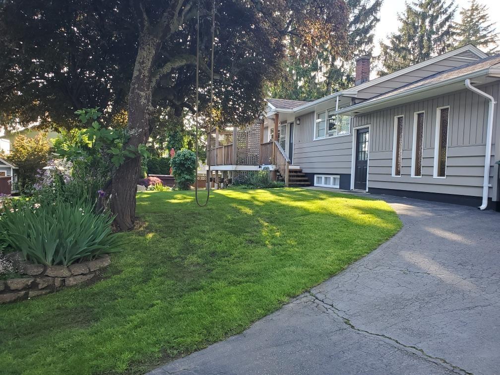 Property at 18227 55B AVENUE image 2