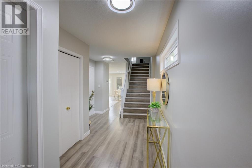 800 Butternut Avenue, Waterloo, Ontario  N2V 2M3 - Photo 6 - 40729986