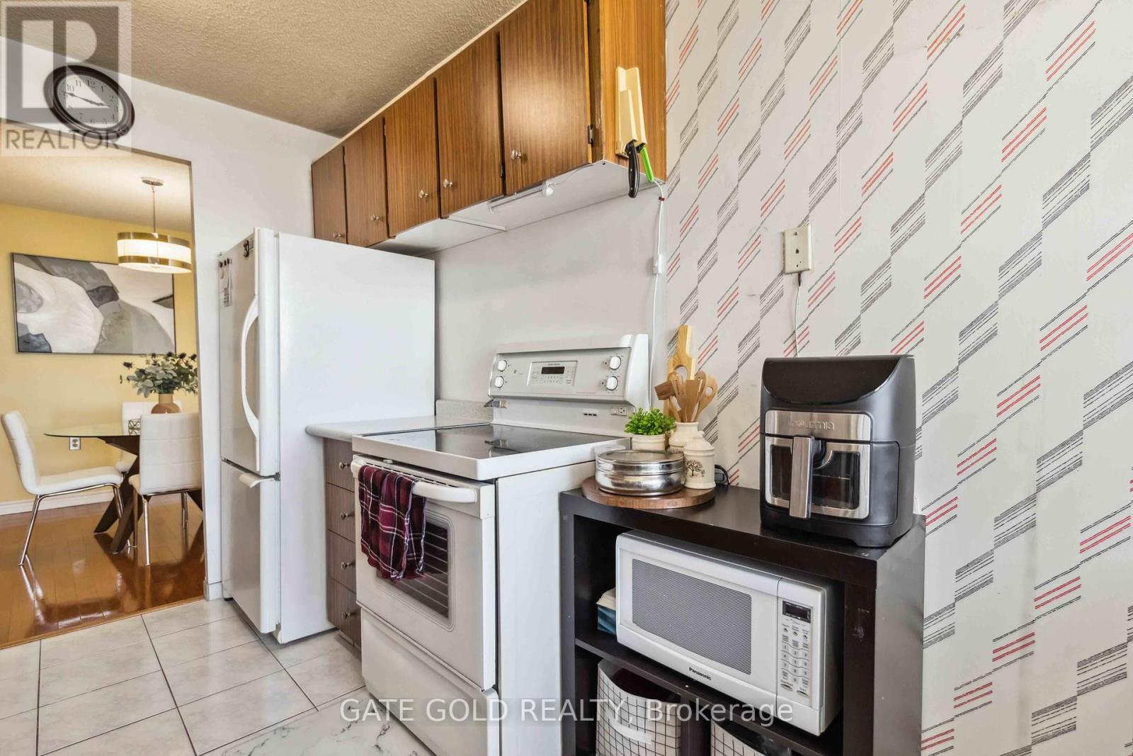 2510 - 18 Knightsbridge Road, Brampton, Ontario  L6T 3X5 - Photo 16 - W12157625