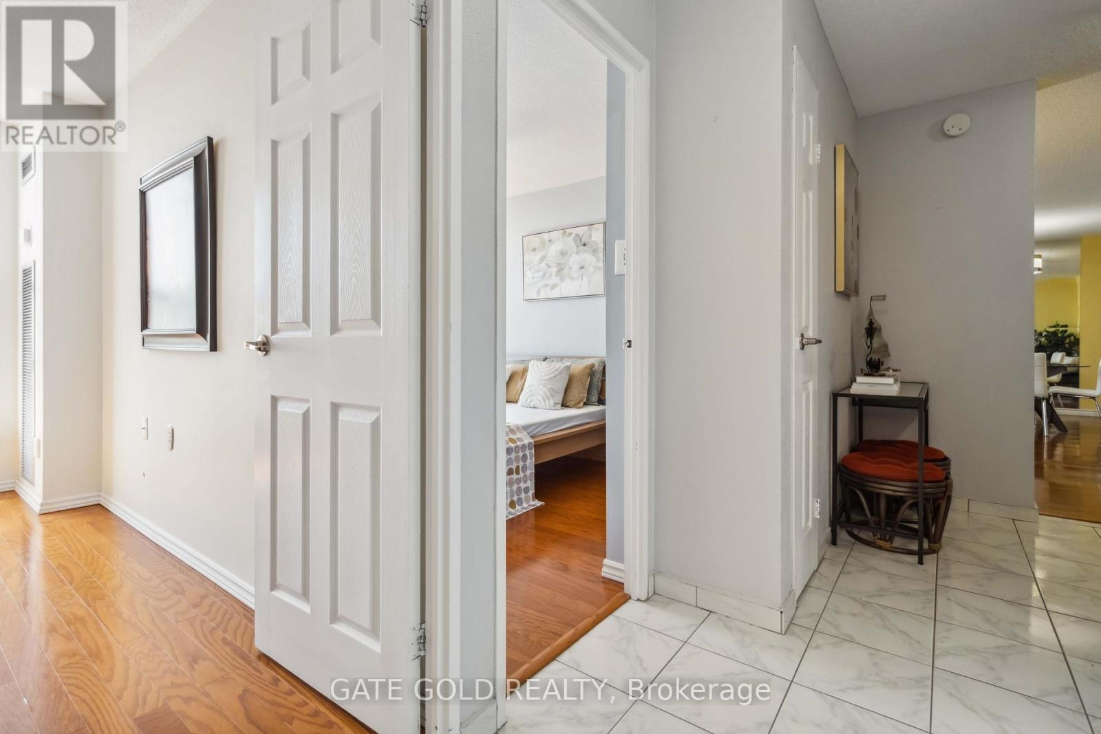 2510 - 18 Knightsbridge Road, Brampton, Ontario  L6T 3X5 - Photo 18 - W12157625