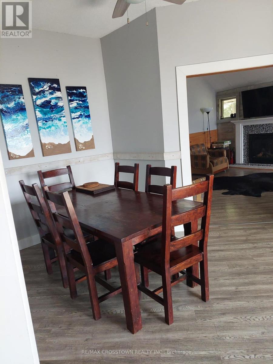 4705 Anderson Avenue, Ramara, Ontario  L3V 6H7 - Photo 4 - S12157686