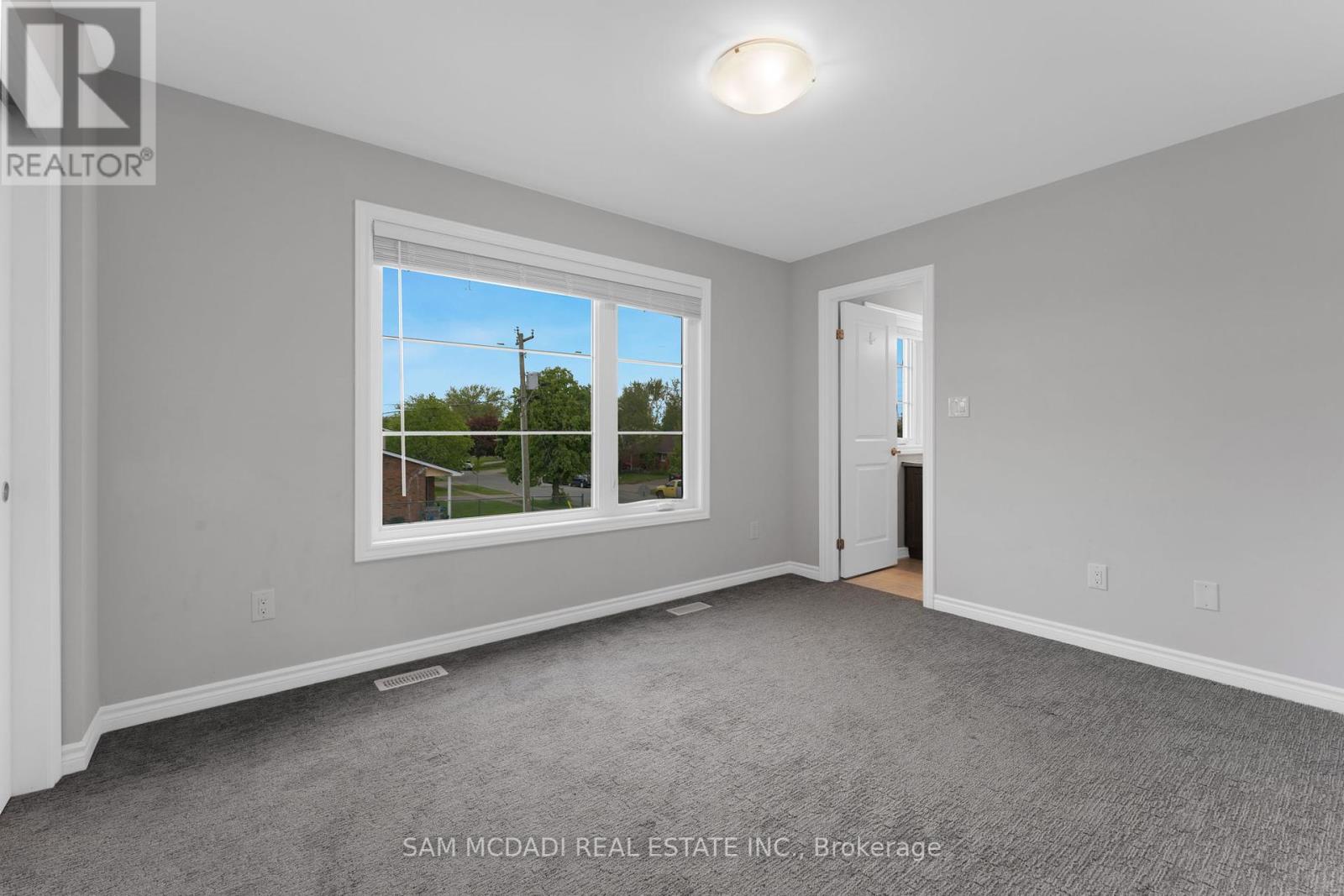 94 Mccabe Avenue, Welland, Ontario  L3B 0H5 - Photo 24 - X12157680