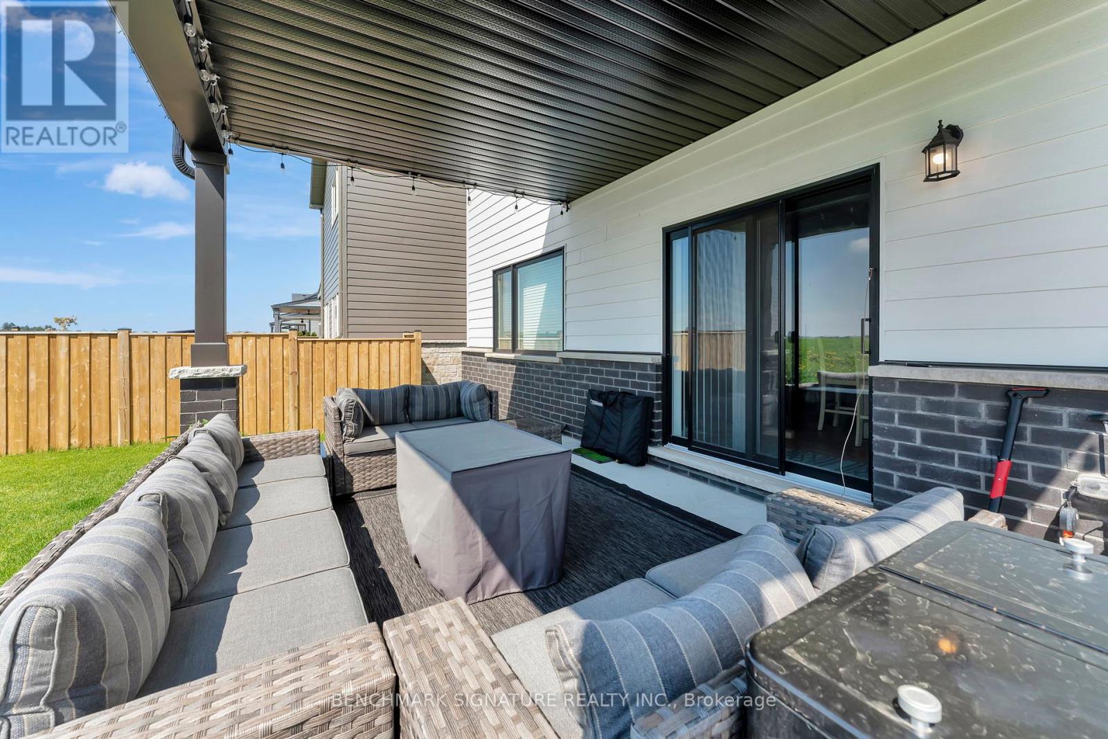 11 Totten Street, Zorra, Ontario  N0J 1J0 - Photo 36 - X12157687