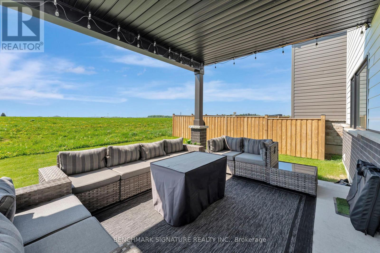 11 Totten Street, Zorra, Ontario  N0J 1J0 - Photo 37 - X12157687
