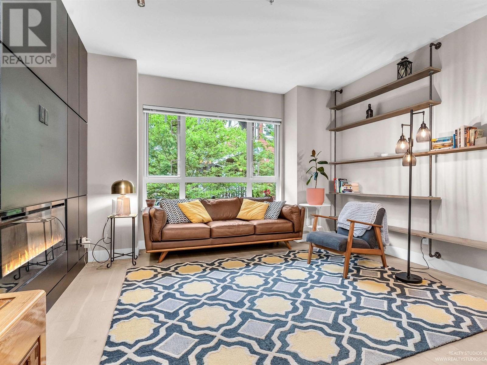 Property at 6 238 CAMATA STREET image 3