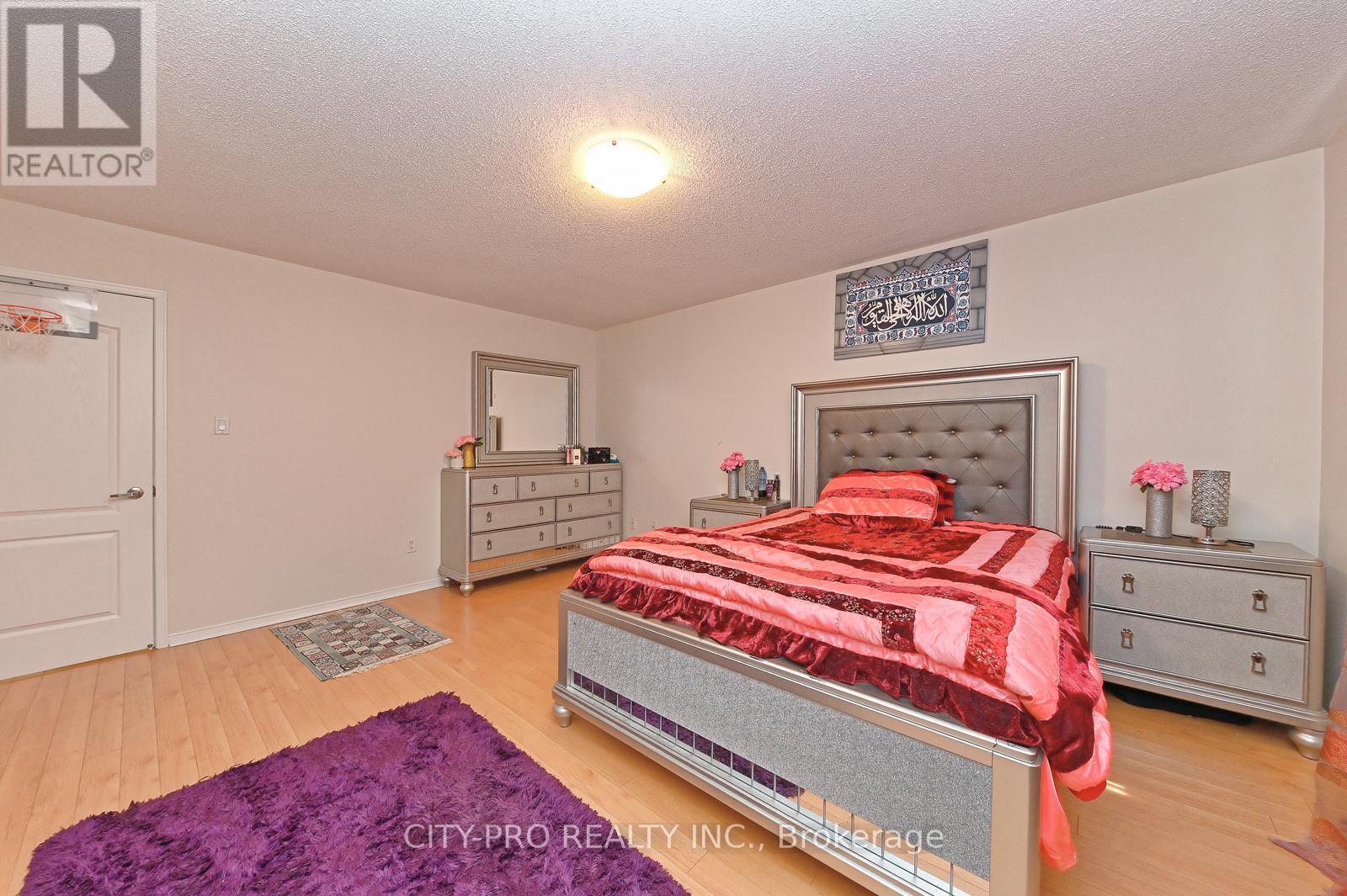 7302 Rosehurst Drive, Mississauga, Ontario  L5N 8H1 - Photo 31 - W12148784