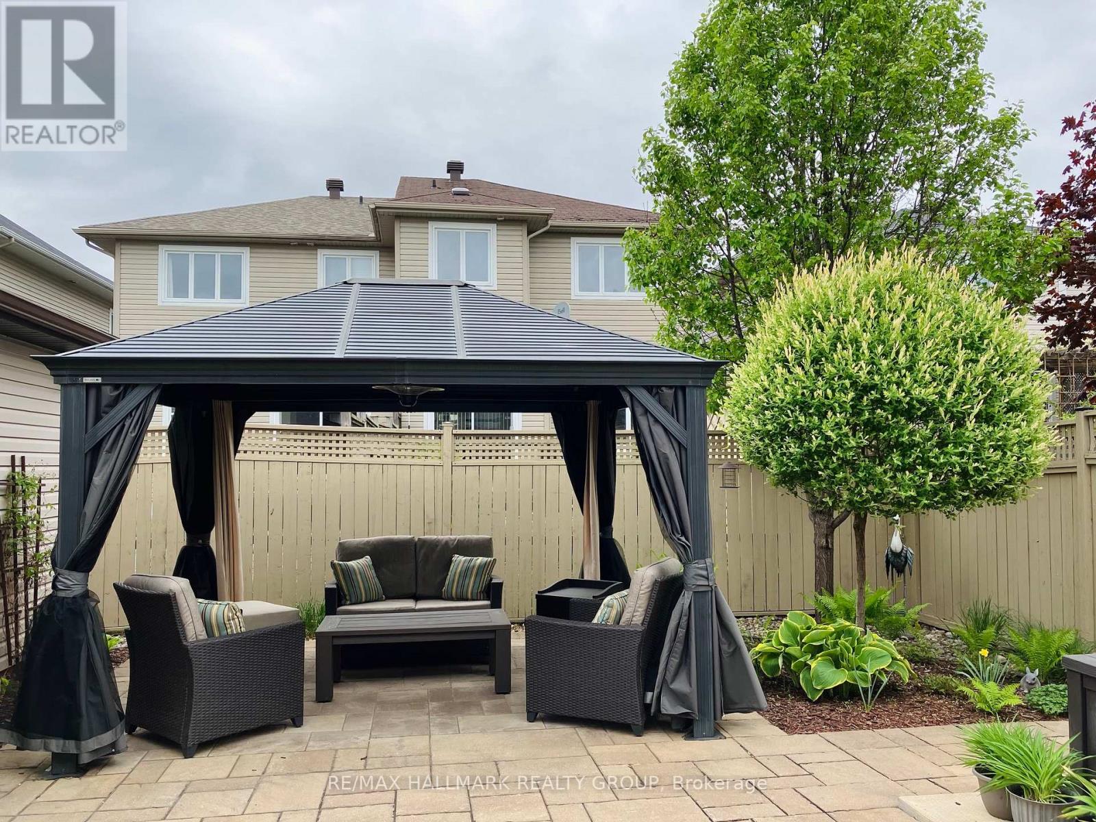 220 Celtic Ridge Crescent, Ottawa, Ontario  K2W 0C1 - Photo 34 - X12095233