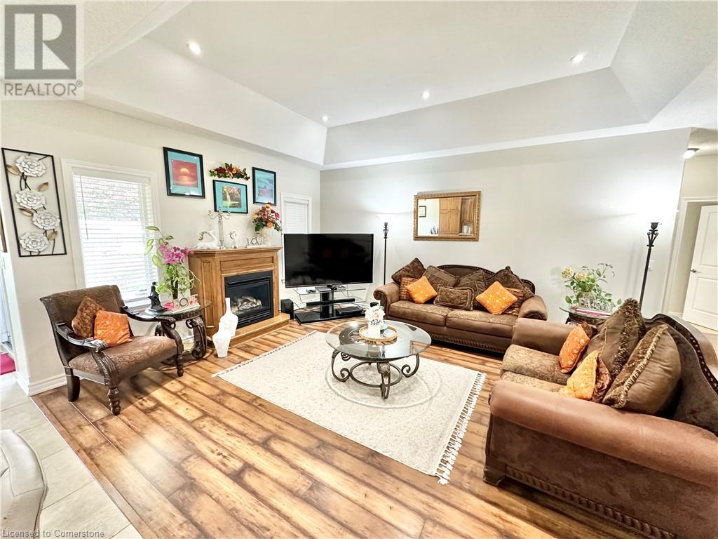 Property at 159 VICTORIA STREET N image 5