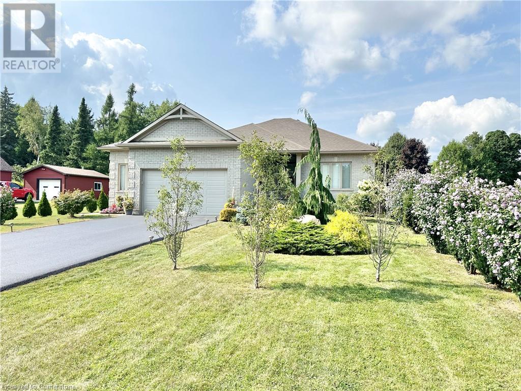 Property at 159 VICTORIA STREET N image 1