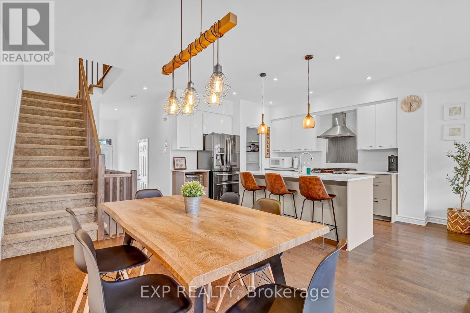 49 Salamander Way, Ottawa, Ontario  K1X 0E9 - Photo 11 - X12157698