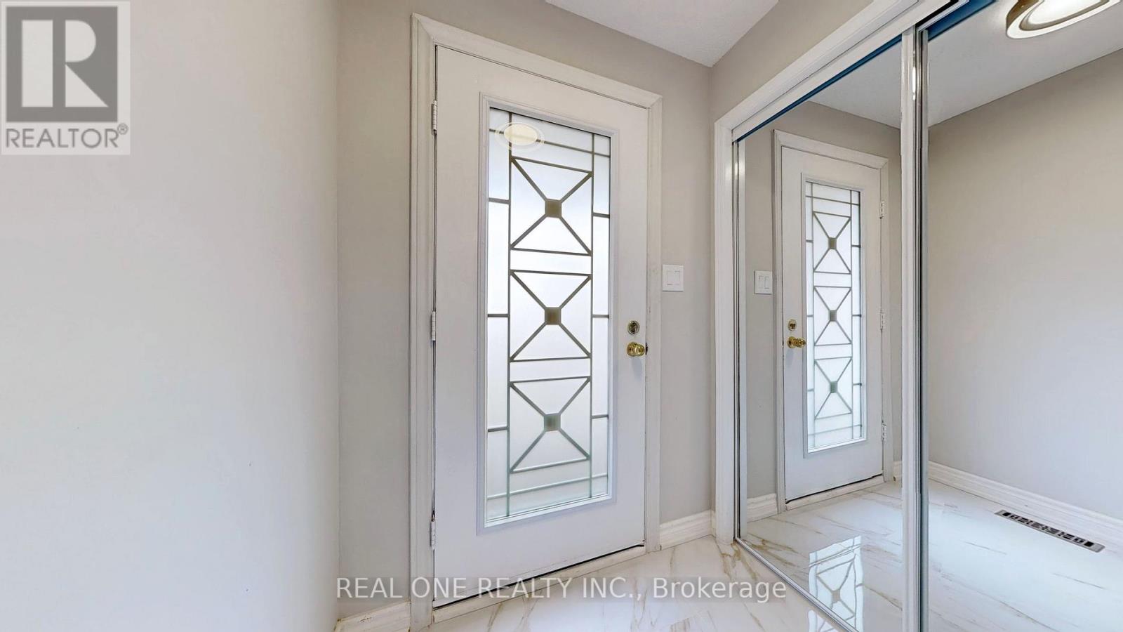 140 Belinda Square, Toronto, Ontario  M1W 3M2 - Photo 4 - E12157702