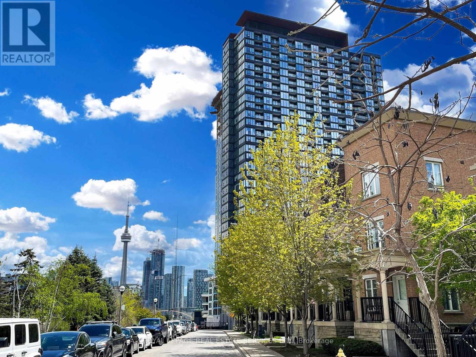 2219 - 19 Western Battery Road, Toronto, Ontario  M6K 3S4 - Photo 1 - C12154122