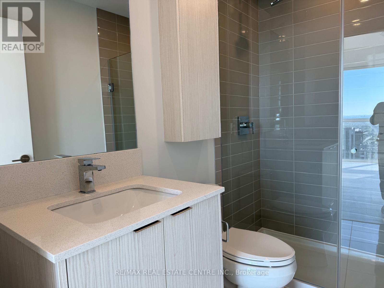 2808 - 430 Square One Drive, Mississauga, Ontario  L5B 0L6 - Photo 15 - W12109257
