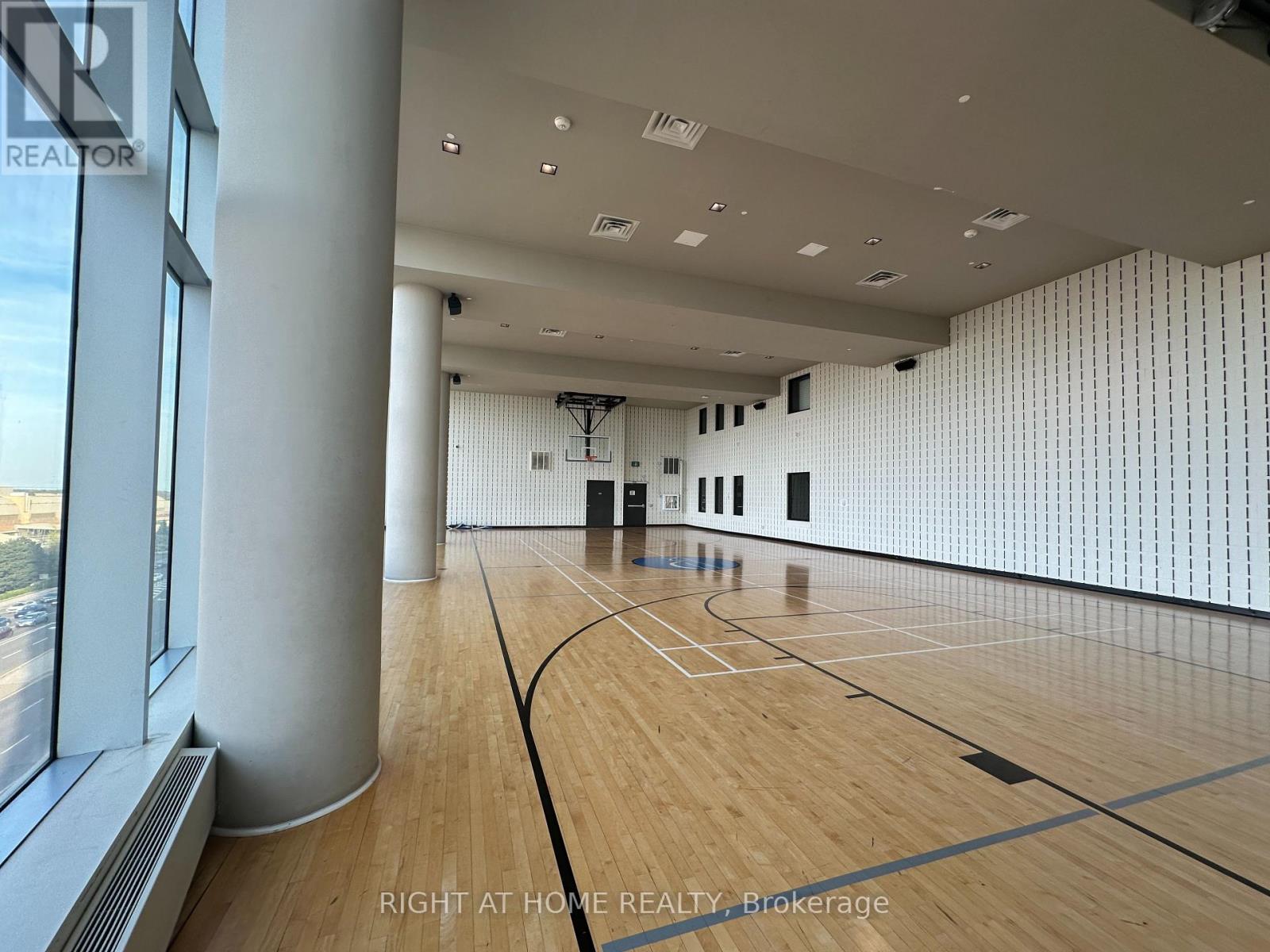 701 - 2520 Eglinton Avenue W, Mississauga, Ontario  L5M 0Y4 - Photo 26 - W12144099