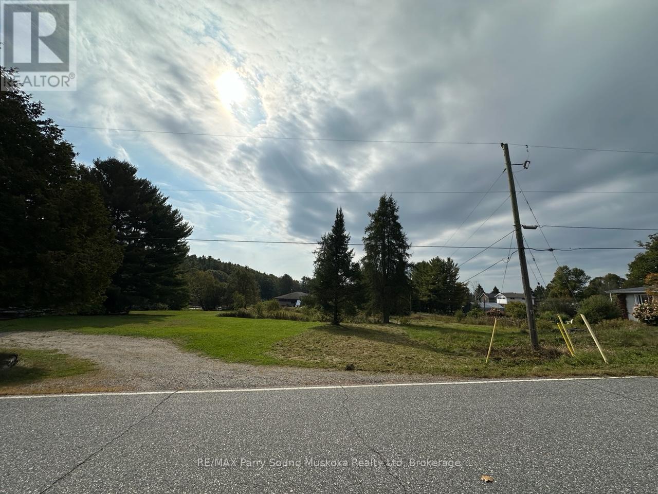 63 Pineridge Drive, Mcdougall, Ontario  P2A 2W9 - Photo 21 - X12116190