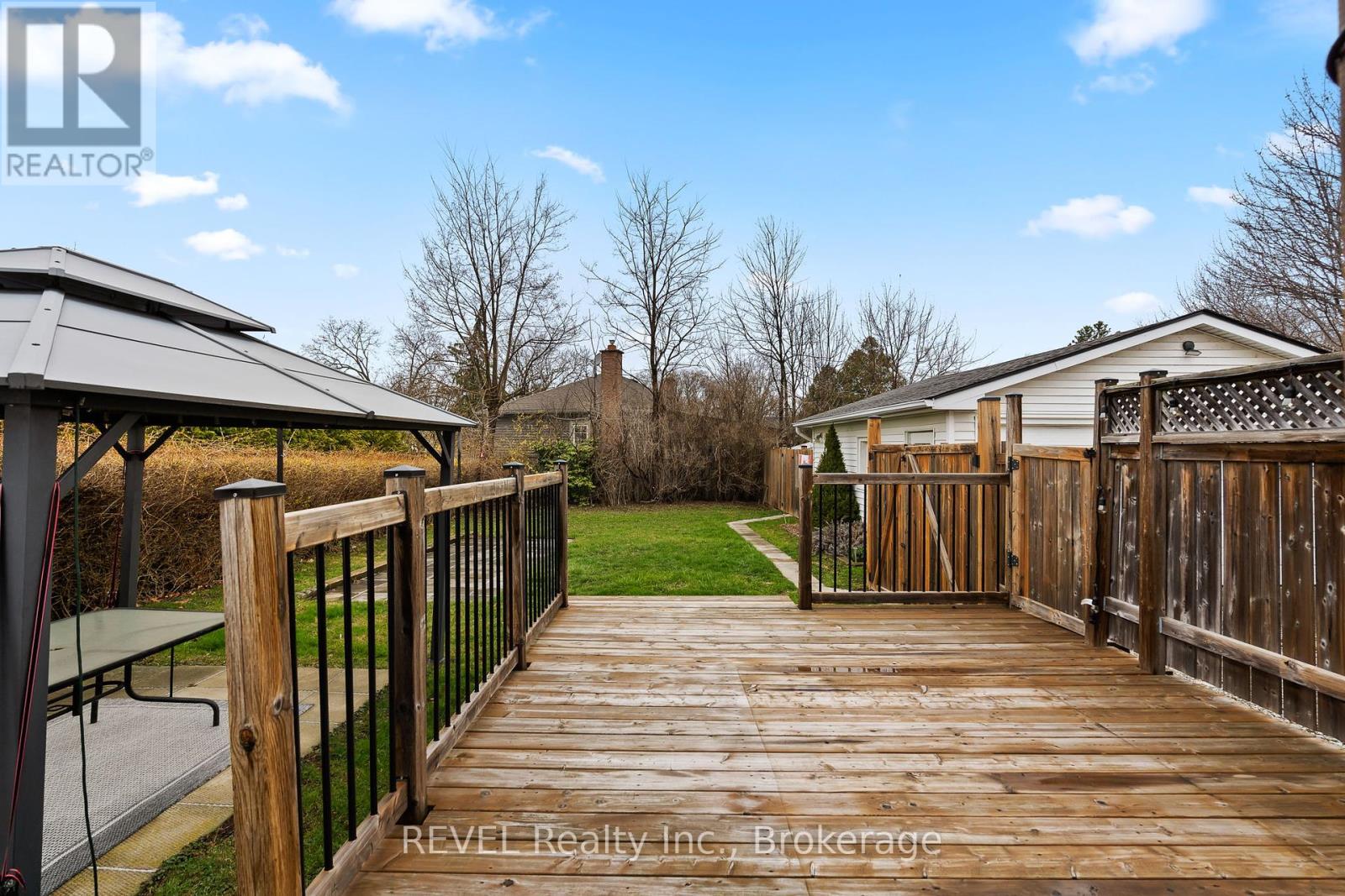 271 Linwell Road, St. Catharines, Ontario  L2N 1S6 - Photo 22 - X12122190