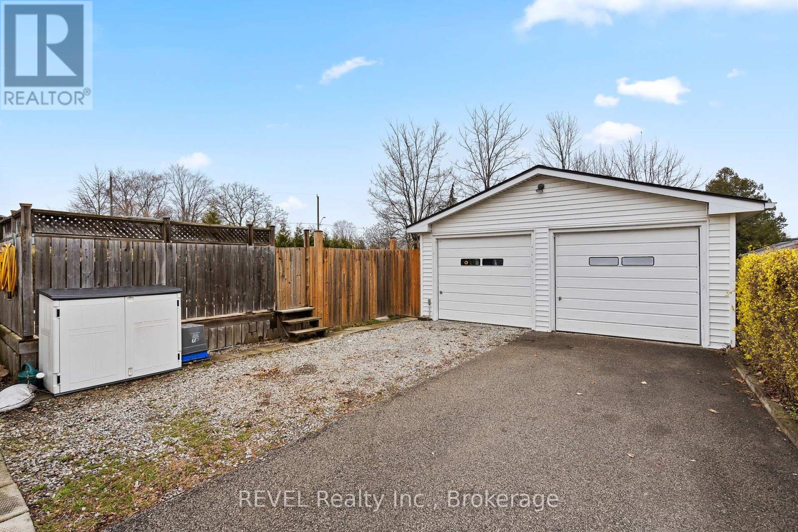 271 Linwell Road, St. Catharines, Ontario  L2N 1S6 - Photo 20 - X12122190