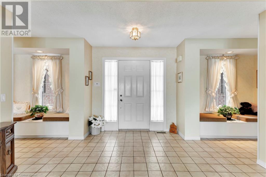 418 Country Squire Road, Waterloo, Ontario  N2J 4G8 - Photo 9 - 40716219