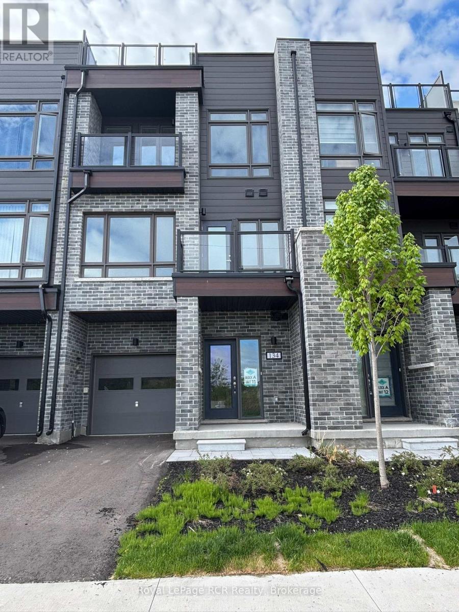 134 Elgin Street, Orillia, Ontario  L3V 8P7 - Photo 2 - S12157725