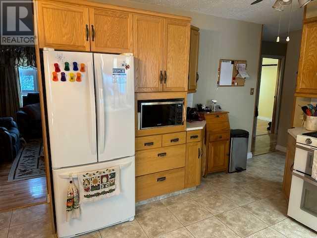 21 Chaisson Crossing, Whitecourt, Alberta  T7S 1B8 - Photo 6 - A2182574
