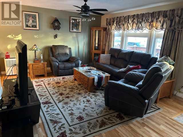 21 Chaisson Crossing, Whitecourt, Alberta  T7S 1B8 - Photo 7 - A2182574