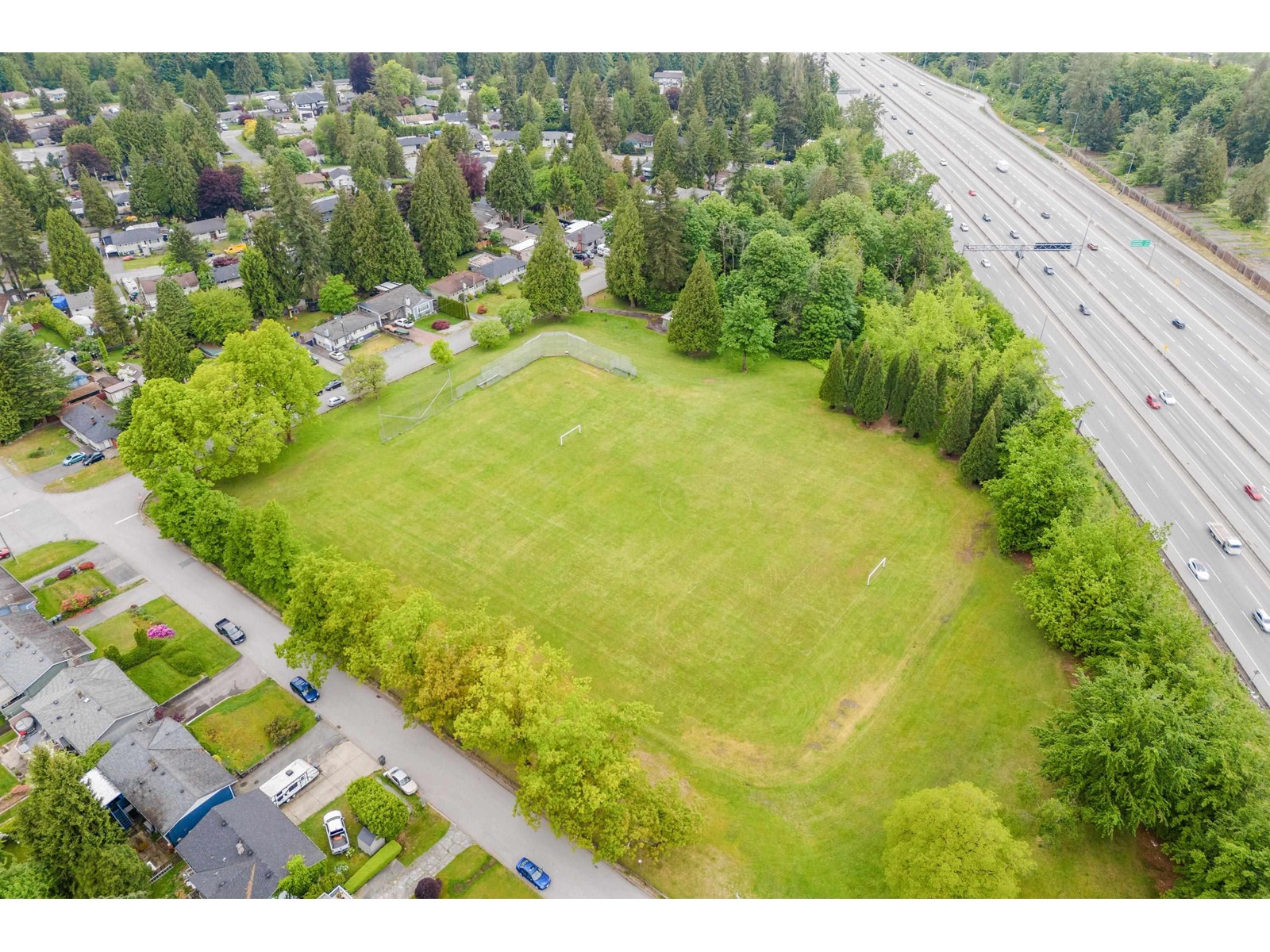 15022 Swallow Drive, Surrey, British Columbia  V3R 4X2 - Photo 31 - R3003354