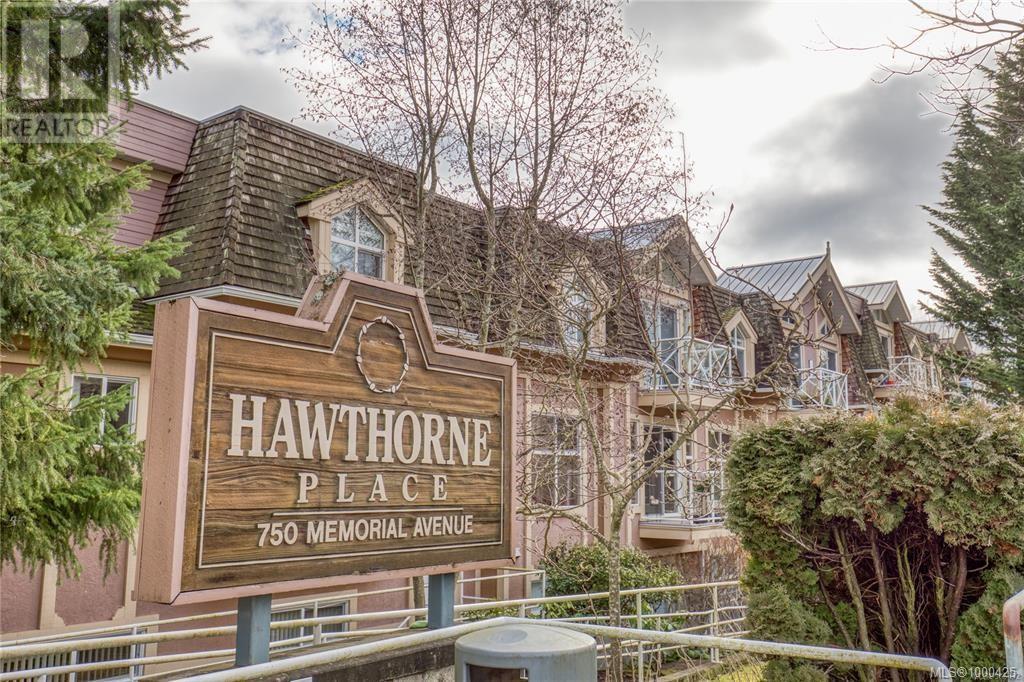 203 750 Memorial Ave, Qualicum Beach, British Columbia