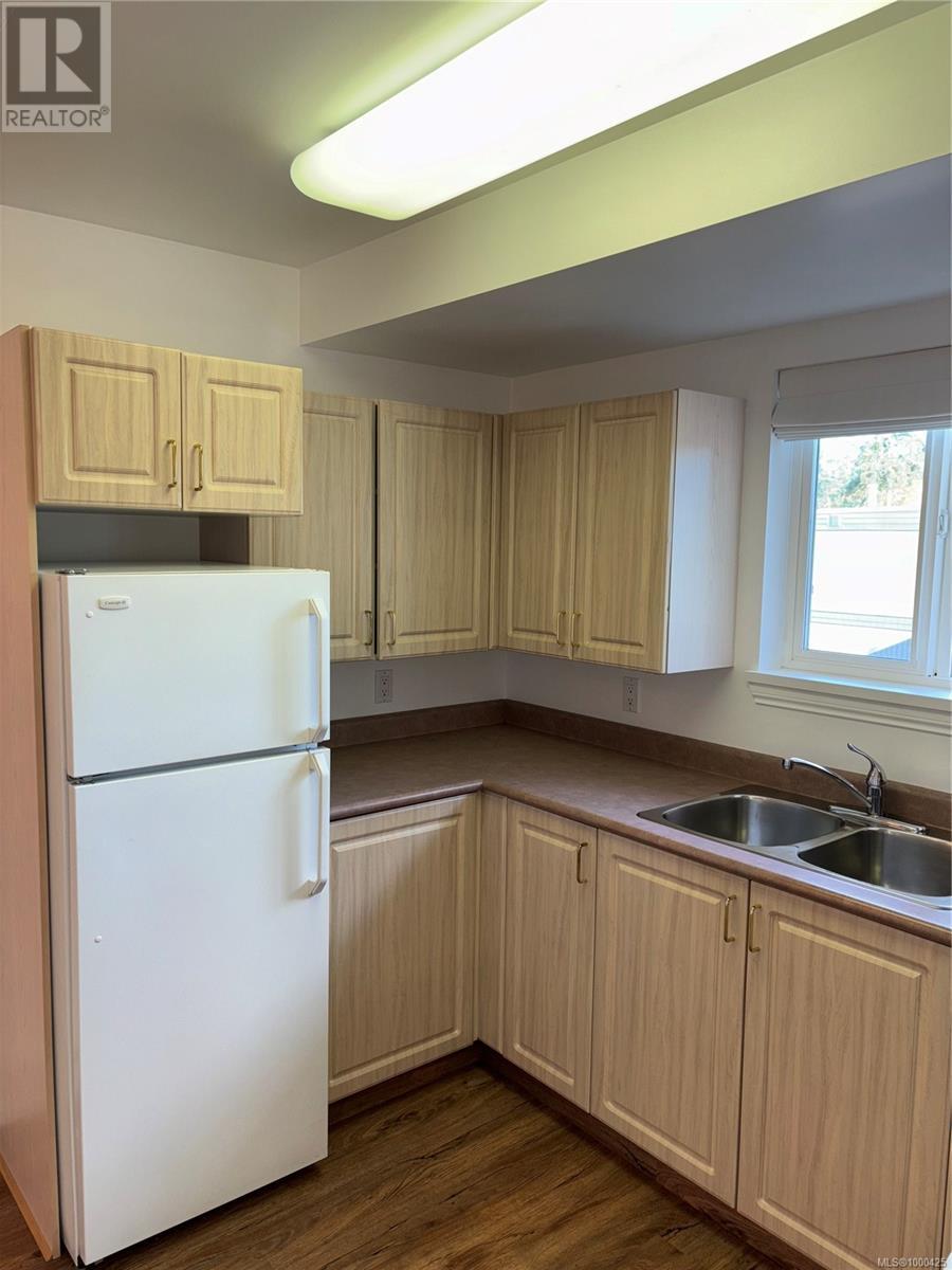 203 750 Memorial Ave, Qualicum Beach, British Columbia  V9K 2P6 - Photo 14 - 1000425